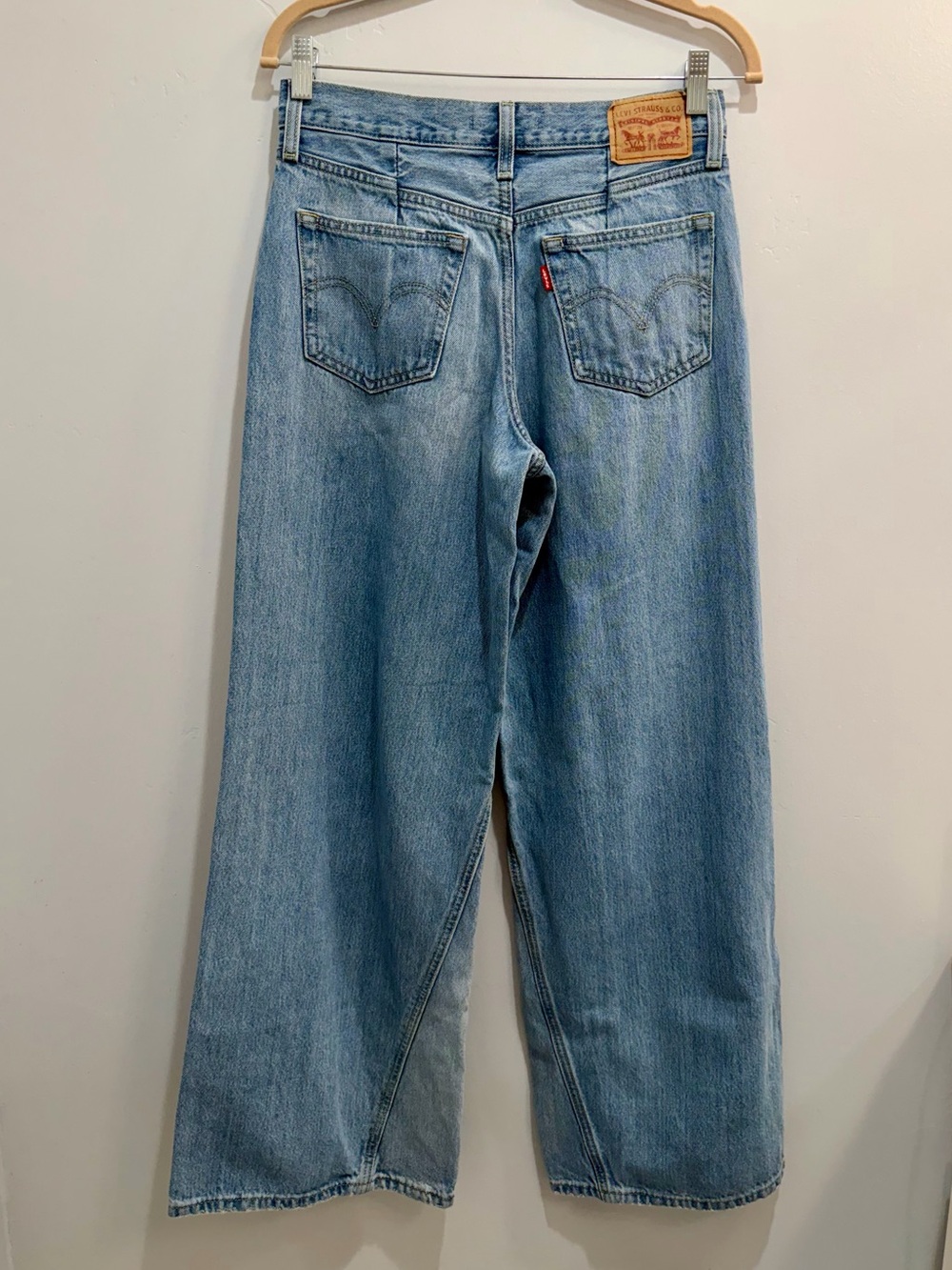 Levi's '94 Baggy Wide Leg High Waist Jeans in "Charlie Boy" Light Wash 90s Sz 27 - Picture 9 of 12